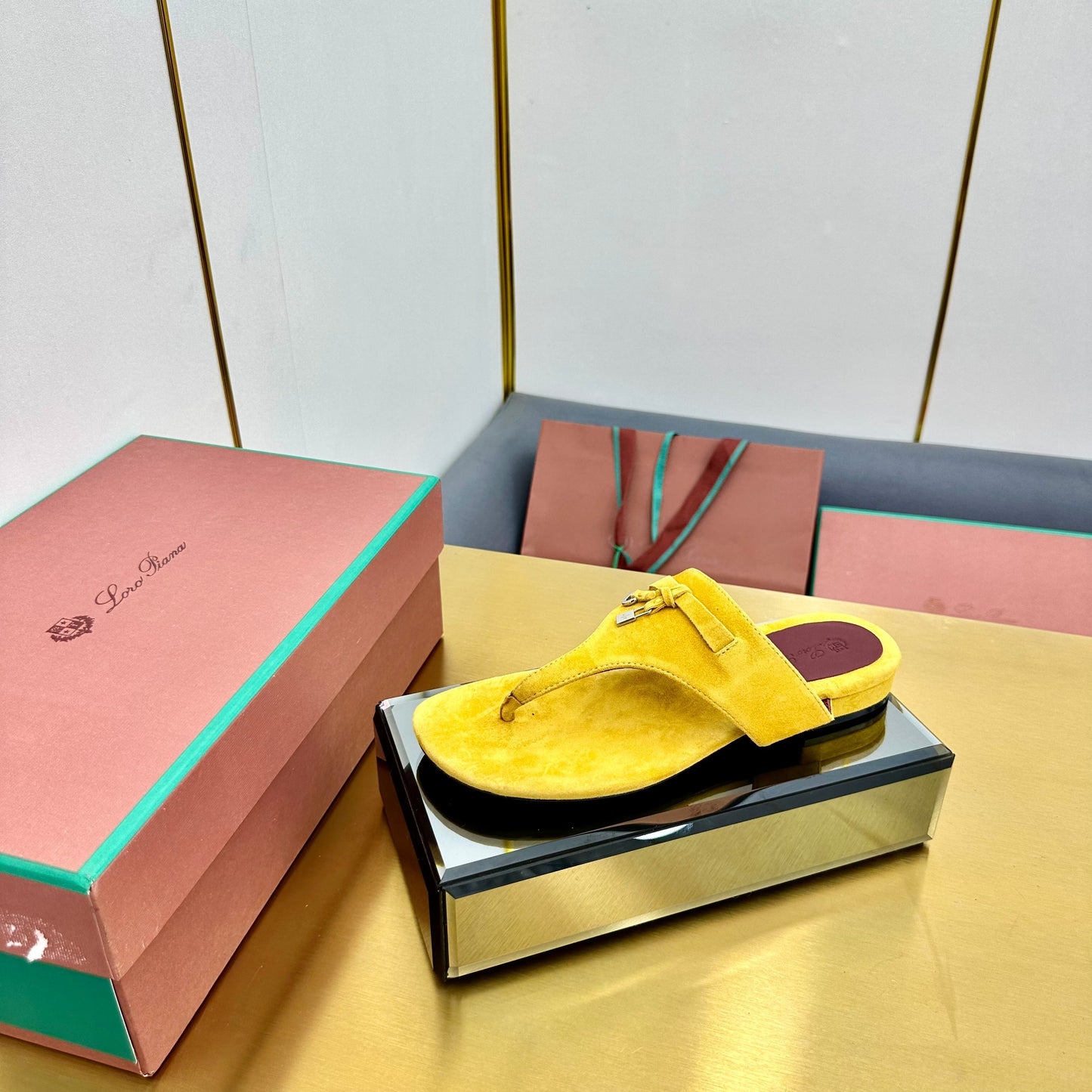 FLIP FLOPS IN YELLOW SUEDE AND HARDWARE SILVER - 34