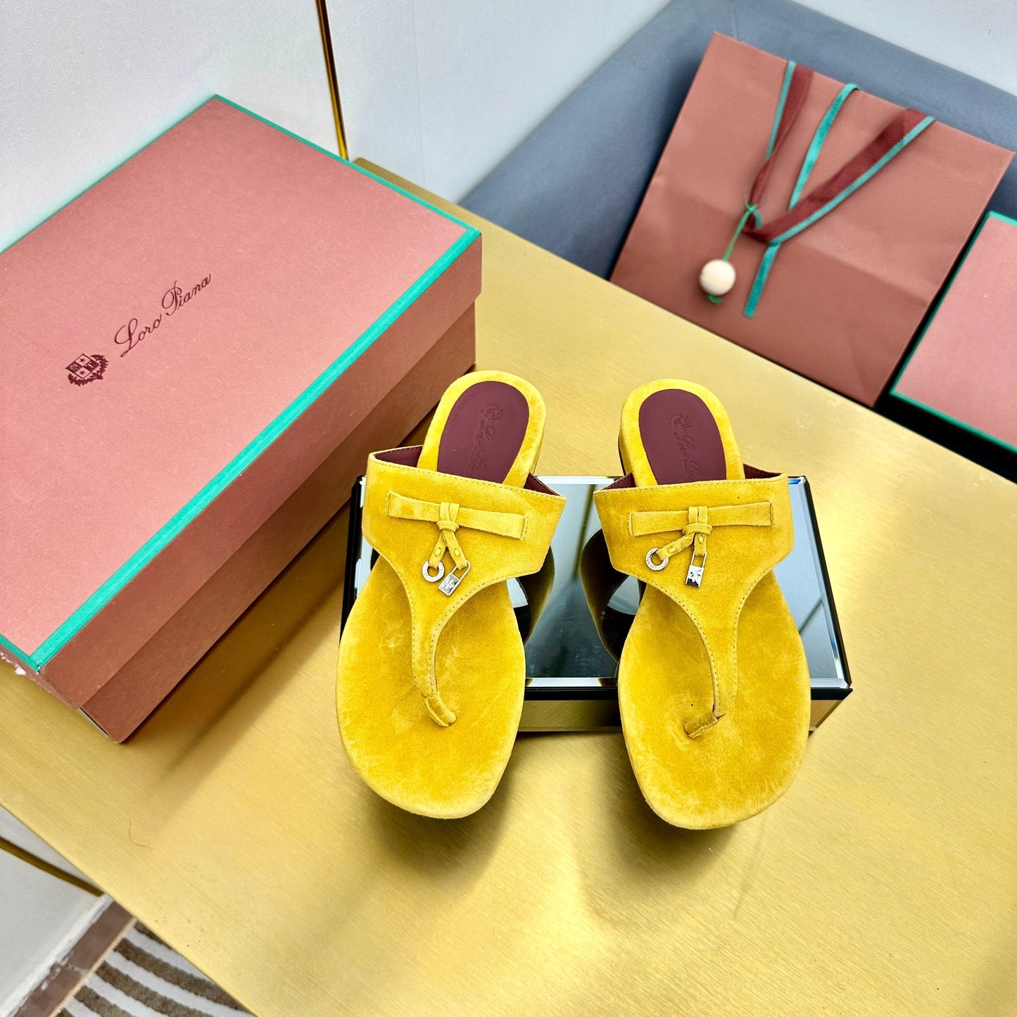FLIP FLOPS IN YELLOW SUEDE AND HARDWARE SILVER - 34