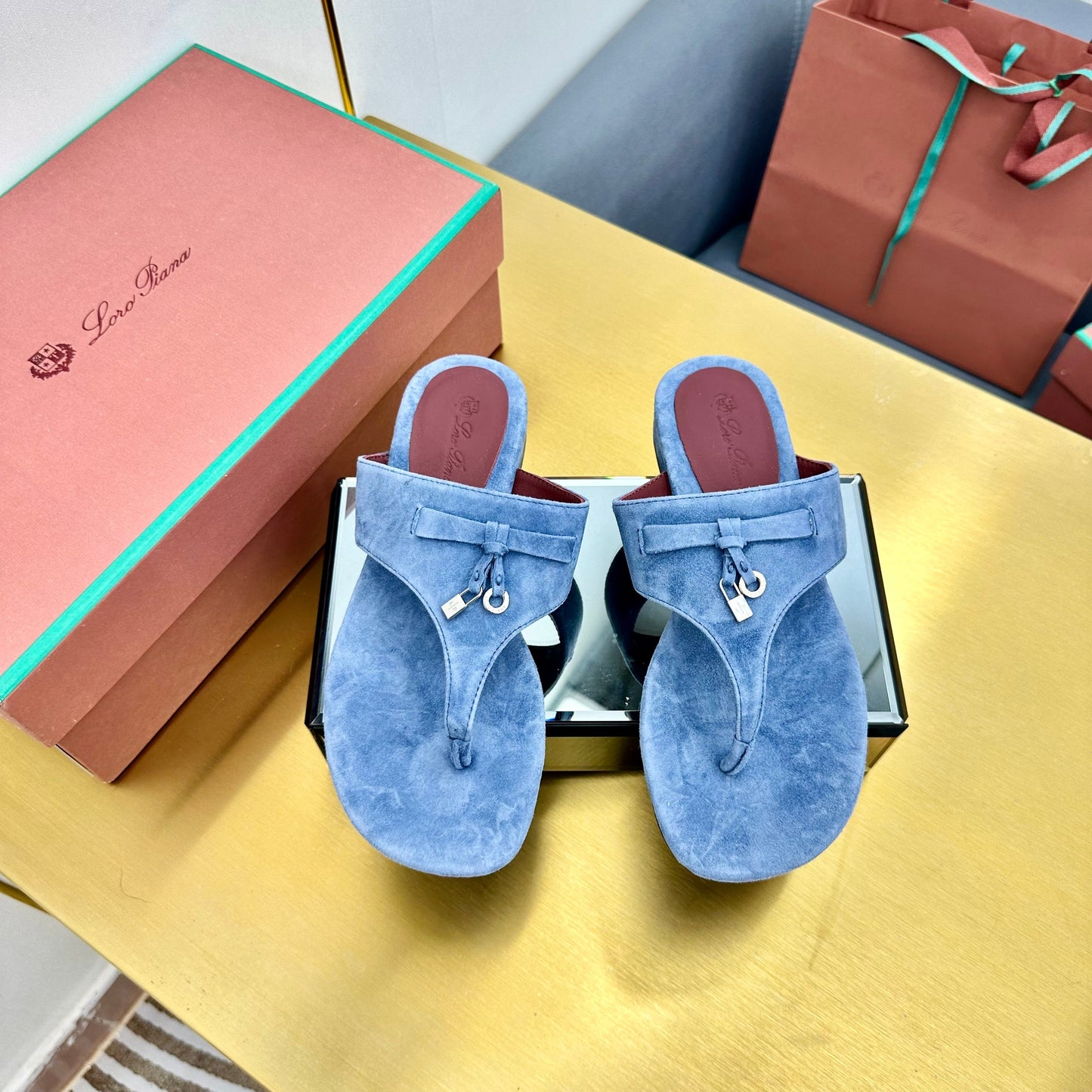 FLIP FLOPS IN BLUE SUEDE AND HARDWARE SILVER - 34