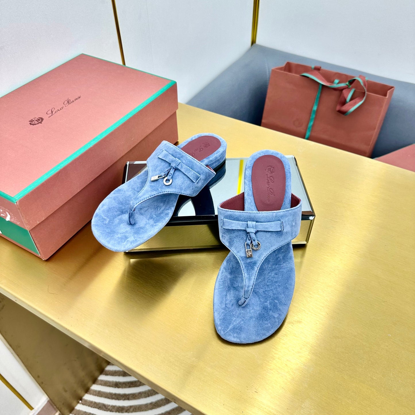 FLIP FLOPS IN BLUE SUEDE AND HARDWARE SILVER - 34
