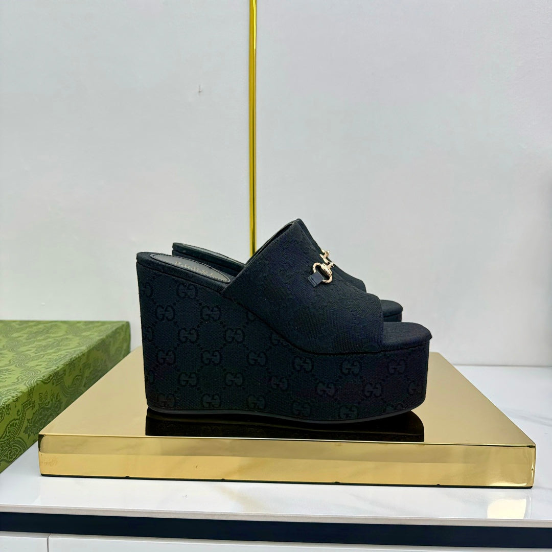 GG WEDGE SLIDES 110 IN BLACK FABRIC WITH GOLD HARDWARE - 35