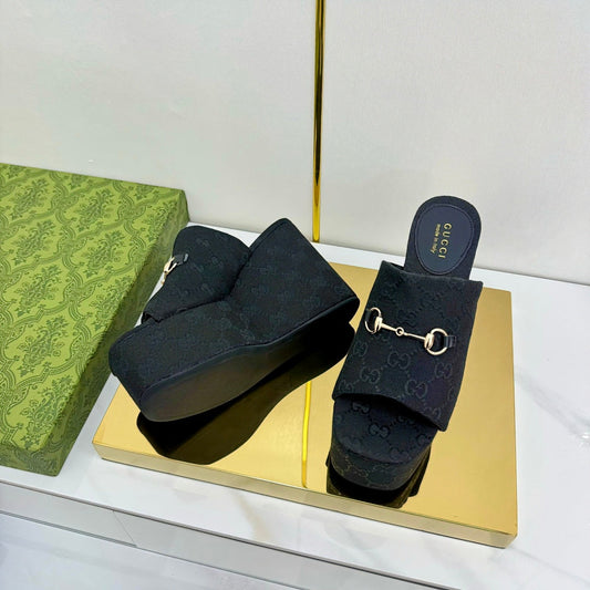 GG WEDGE SLIDES 110 IN BLACK FABRIC WITH GOLD HARDWARE - 35