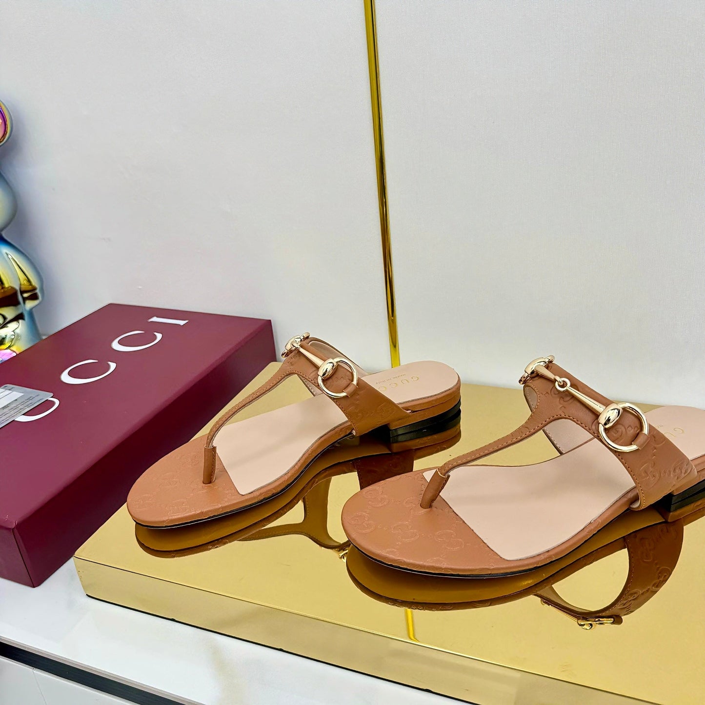 THONG SANDALS IN BROWN LAMBSKIN PRINTED LOGO WITH GOLD HARDWARE - 35