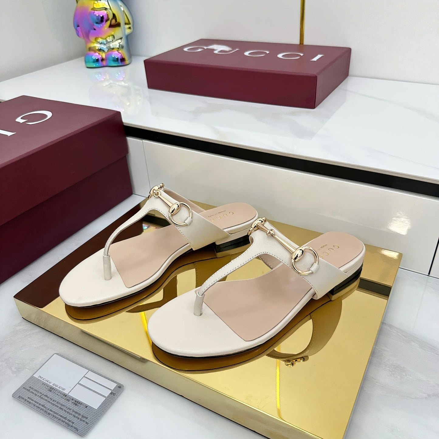 THONG SANDALS IN CREAM WHITE LAMBSKIN WITH GOLD HARDWARE - 35