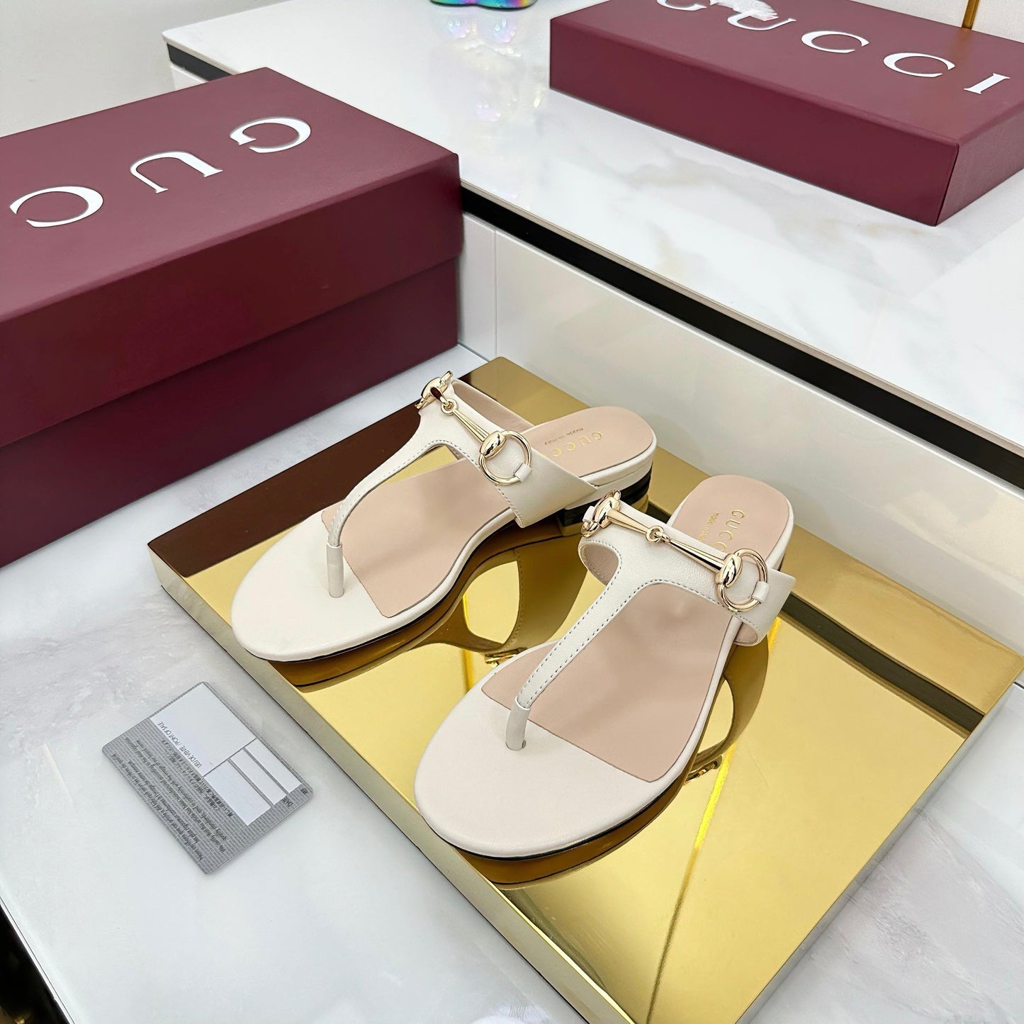 THONG SANDALS IN CREAM WHITE LAMBSKIN WITH GOLD HARDWARE - 35