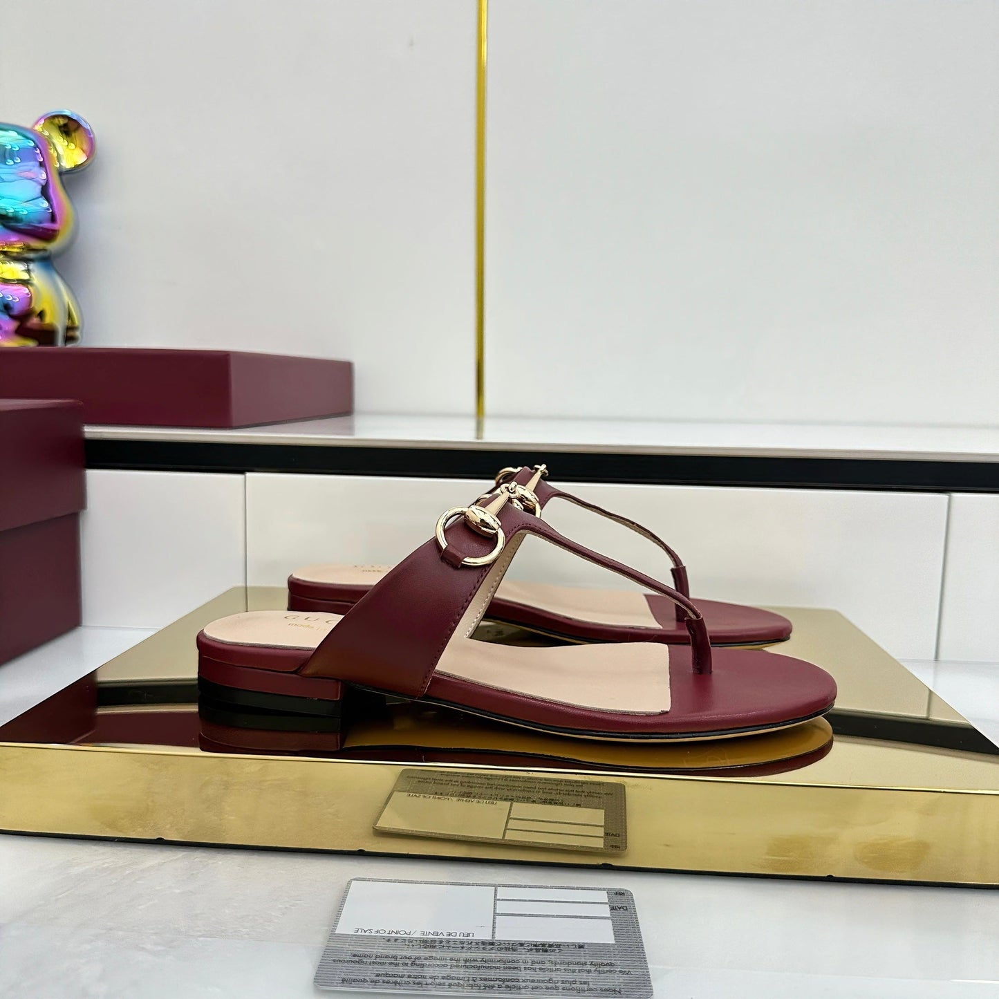 THONG SANDALS IN RED LAMBSKIN WITH GOLD HARDWARE - 35