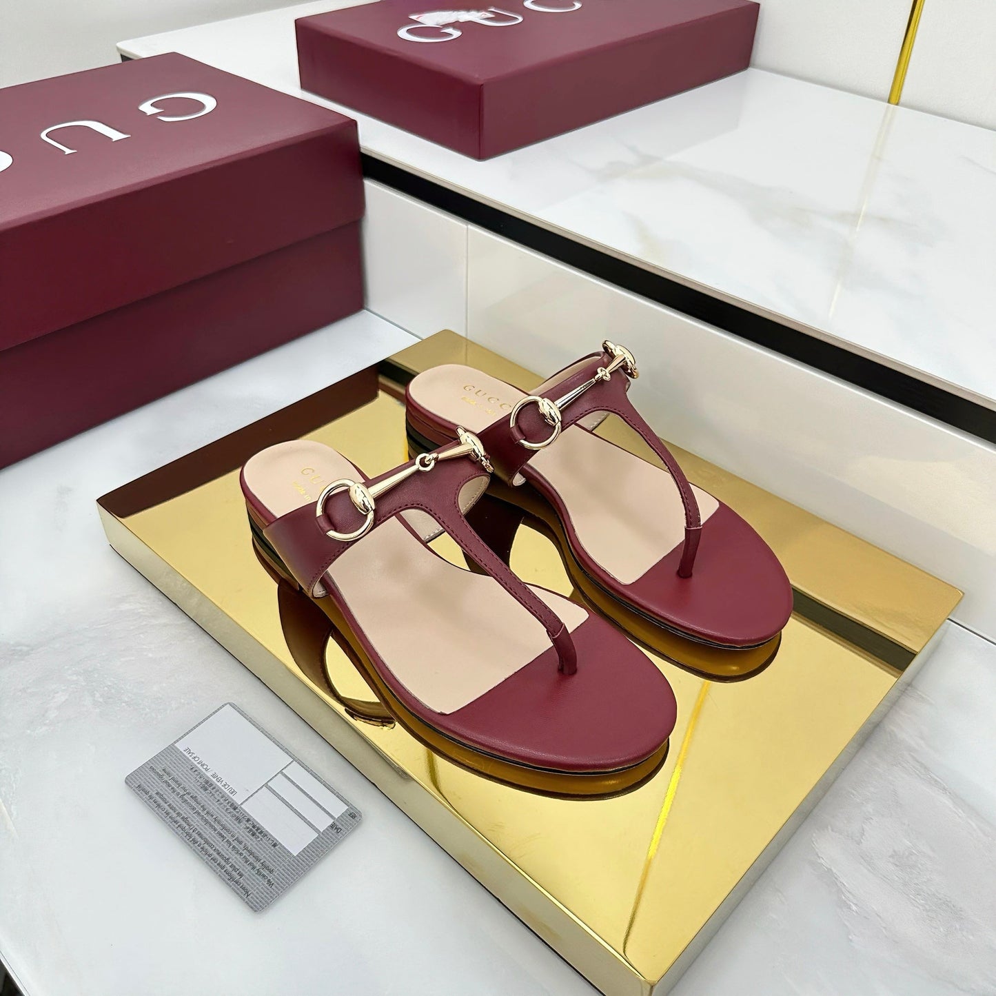 THONG SANDALS IN RED LAMBSKIN WITH GOLD HARDWARE - 35