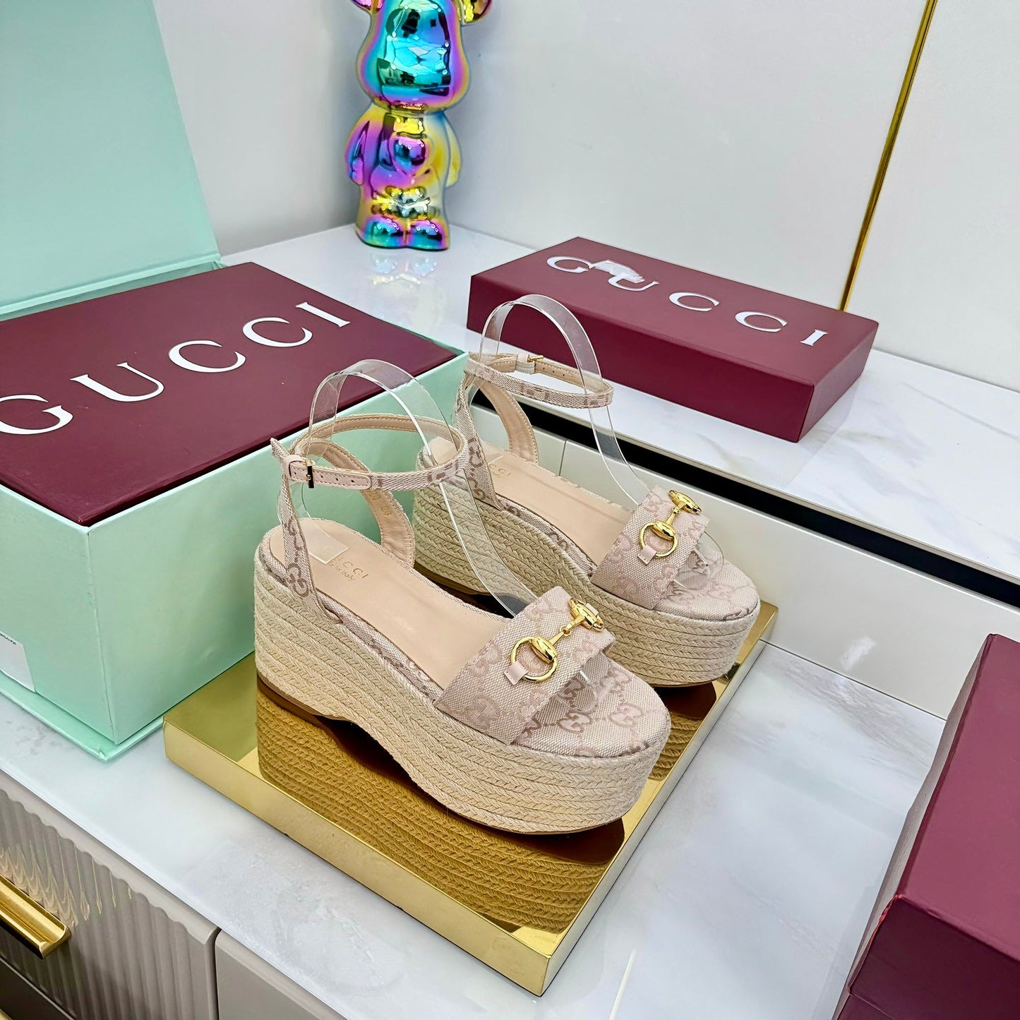 GG HIGH WEDGE SANDALS IN NUDE BEIGE FABRIC AND RAFFIA WITH GOLD HARDWARE - 36