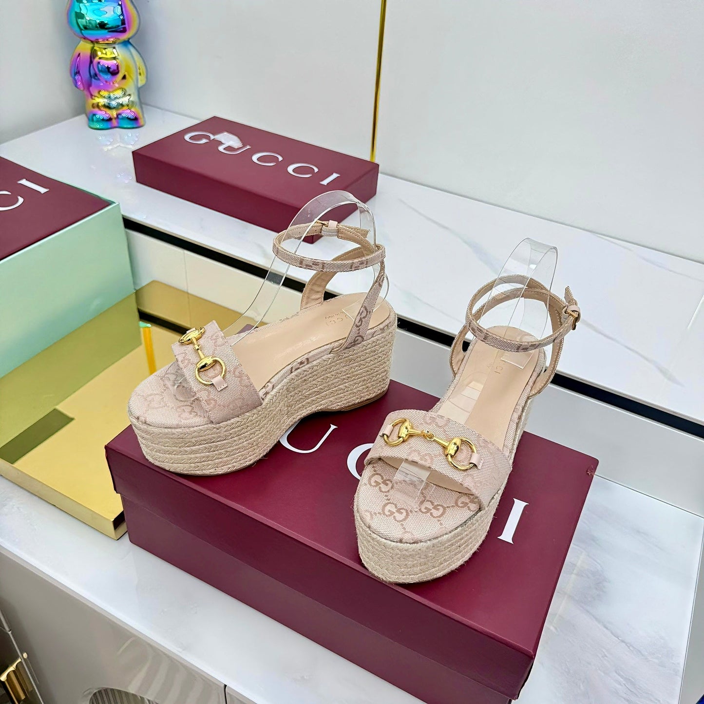 GG HIGH WEDGE SANDALS IN NUDE BEIGE FABRIC AND RAFFIA WITH GOLD HARDWARE - 36