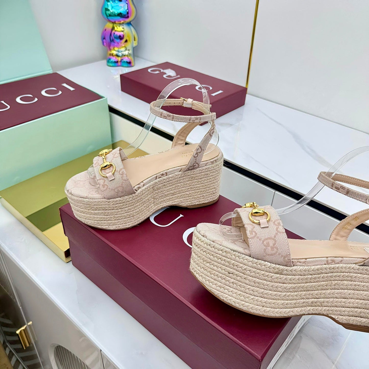 GG HIGH WEDGE SANDALS IN NUDE BEIGE FABRIC AND RAFFIA WITH GOLD HARDWARE - 36
