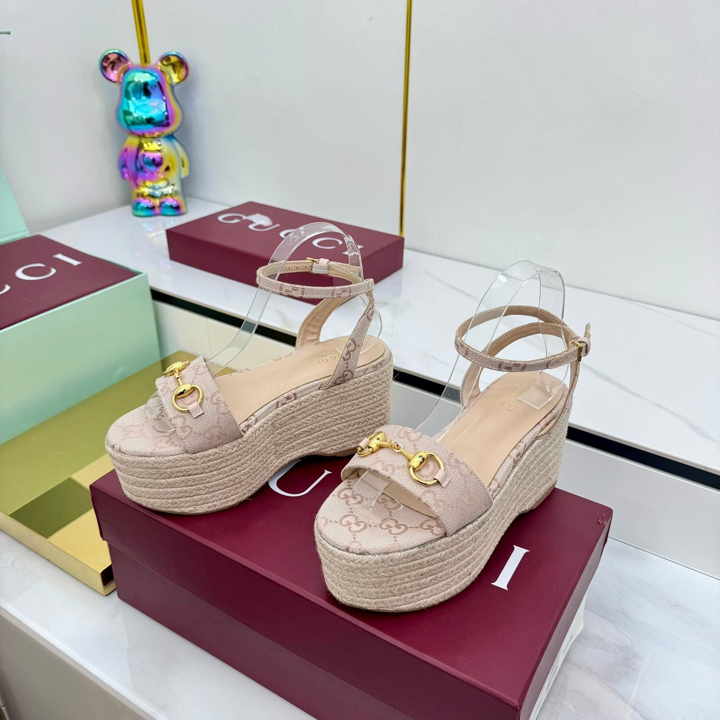 GG HIGH WEDGE SANDALS IN NUDE BEIGE FABRIC AND RAFFIA WITH GOLD HARDWARE - 36