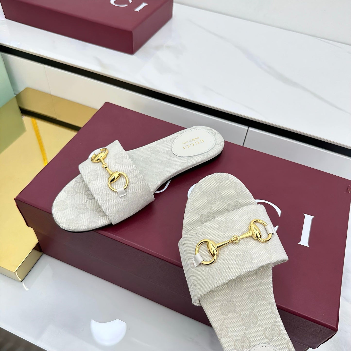 GG SLIDES IN IVORY WITH GOLD HARDWARE - 36