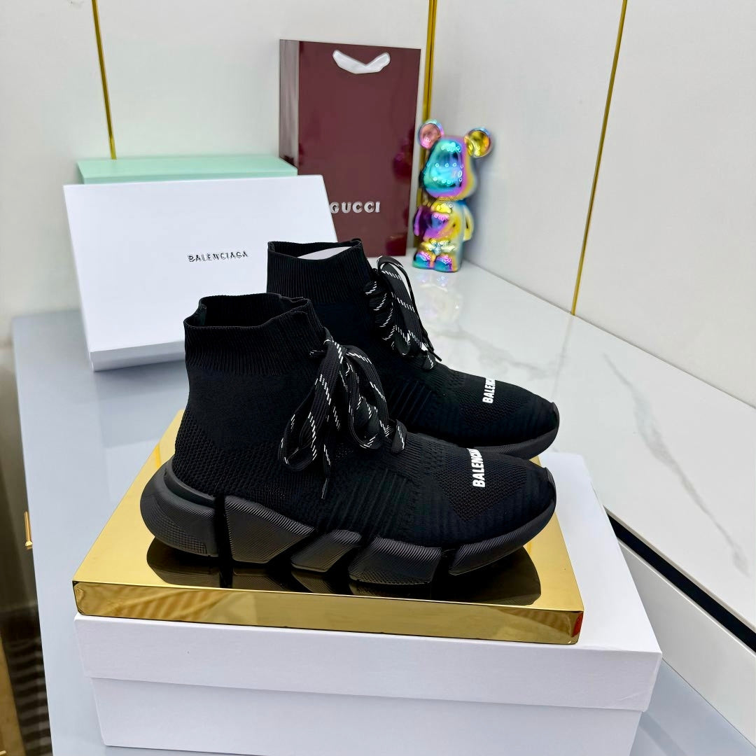 BALENCIAGA 25S SPEED 2.0 LACE-UP SNEAKERS IN BLACK KNITTED STYLE 1 - 35