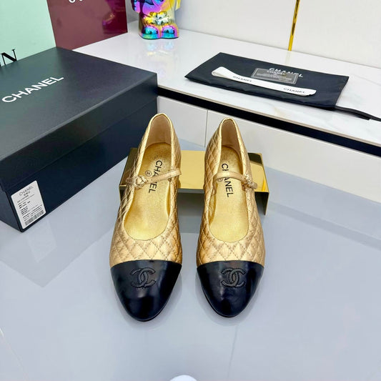 CC MARY JANE FLAT 25S IN GOLD LAMBSKIN EMBOSSED LOGO - 35