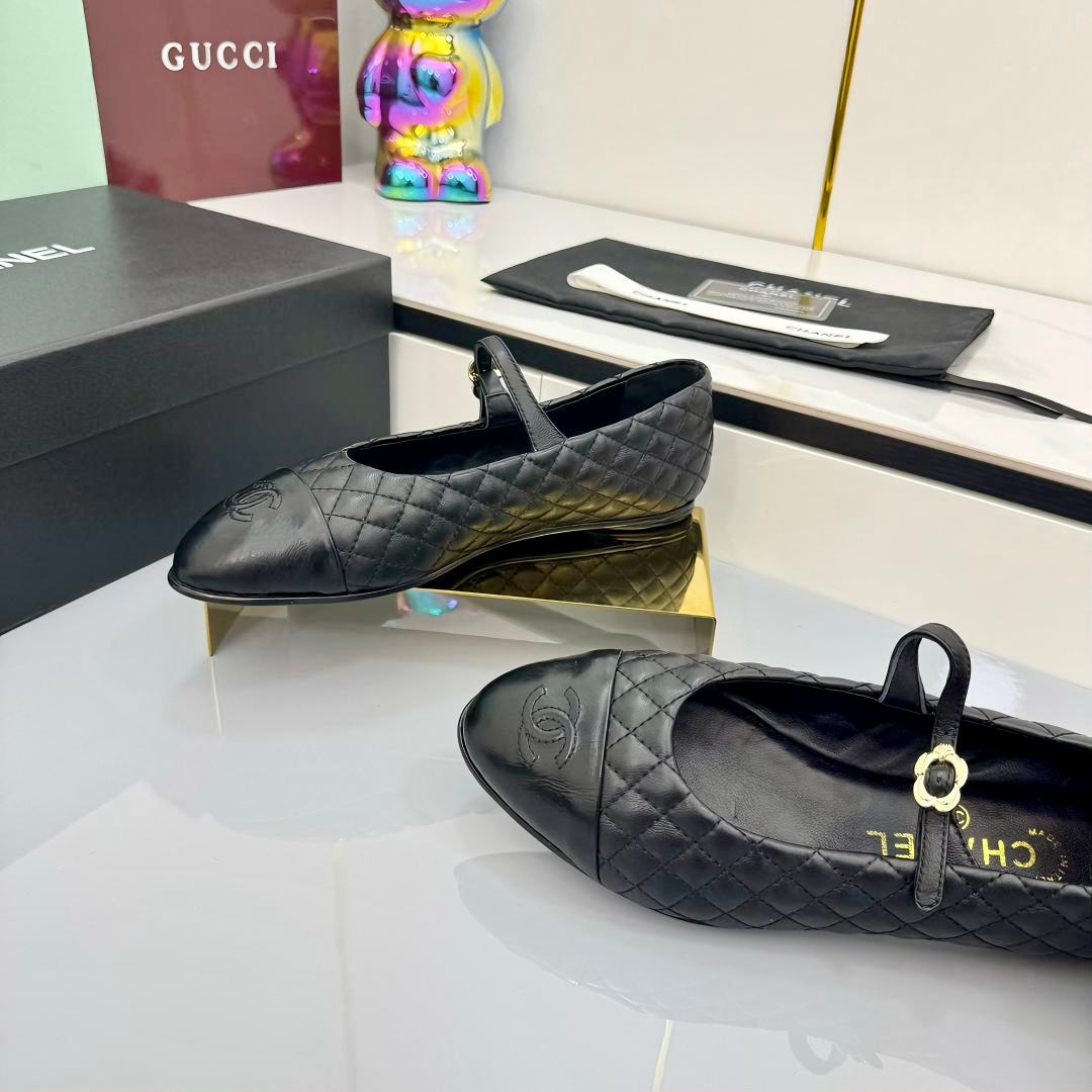 CC MARY JANE FLAT 25S IN BLACK LAMBSKIN EMBOSSED LOGO - 35