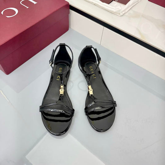 GG THONG SANDALS 25S IN BLACK LAMBSKIN WITH GOLD HARDWARE - 35