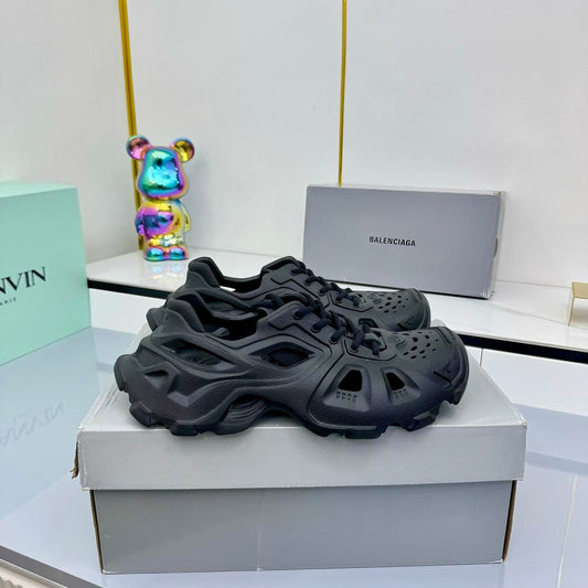 BALENCIAGA 25S SPIDER-MAN SNEAKERS IN BLACK SYNTHETIC RUBBER - 35