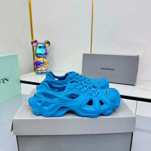 BALENCIAGA 25S SPIDER-MAN SNEAKERS IN BLUE SYNTHETIC RUBBER - 35