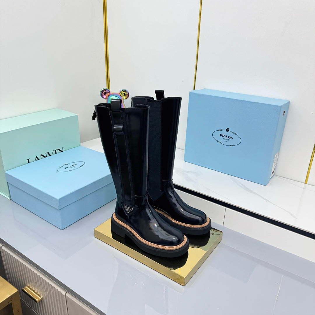 PRADA 25S TALL CHELSEA BOOTS 50MM IN BLACK GLOSSY CALFSKIN - 35