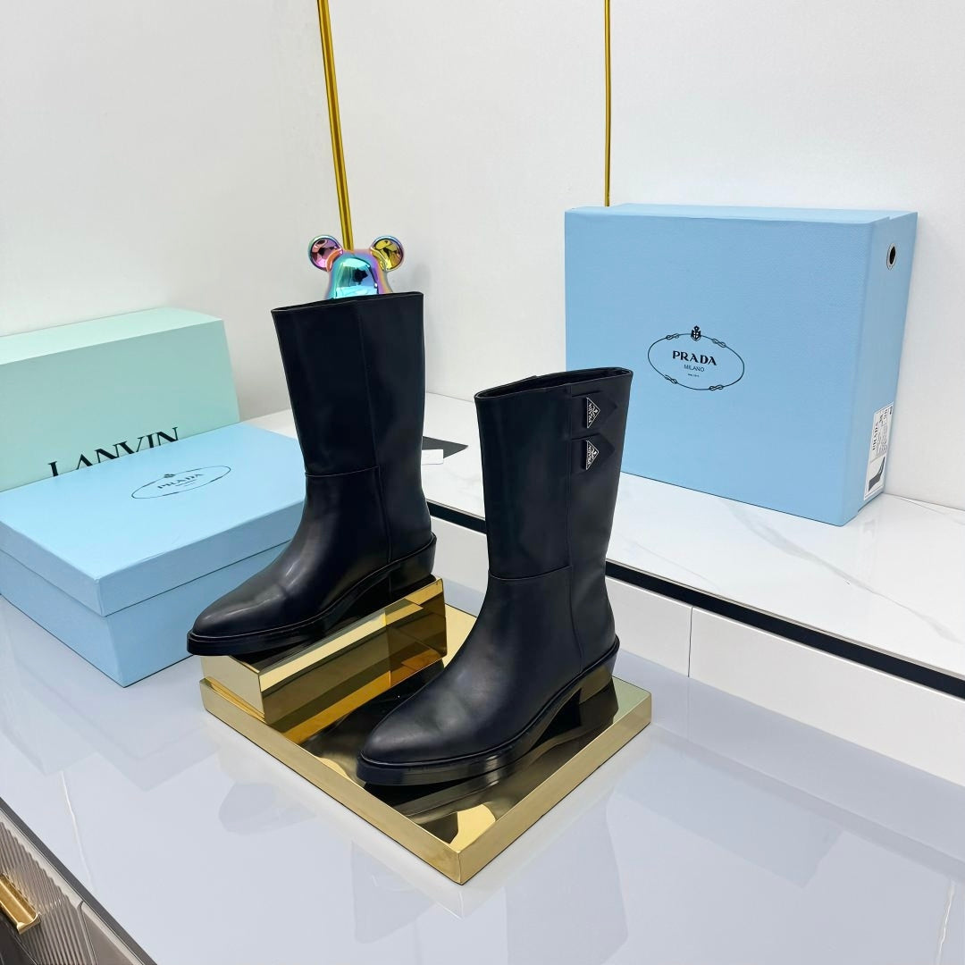 PRADA 25S BROOKLYN BOOTS 50MM IN BLACK CALFSKIN WITH LOGO - 35