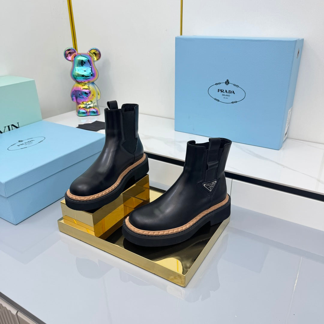 PRADA 25S CHELSEA BOOTS 50MM IN BLACK CALFSKIN - 35