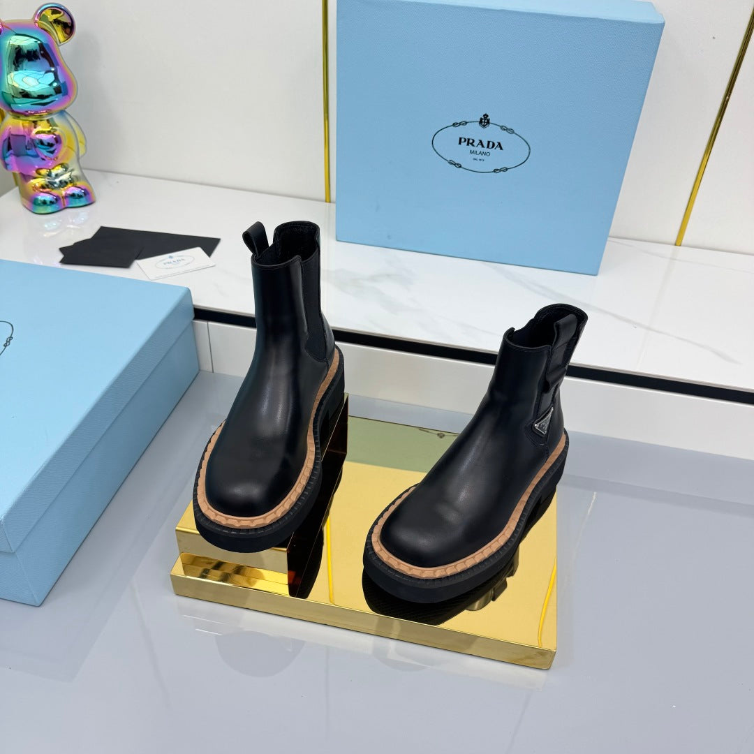 PRADA 25S CHELSEA BOOTS 50MM IN BLACK CALFSKIN - 35