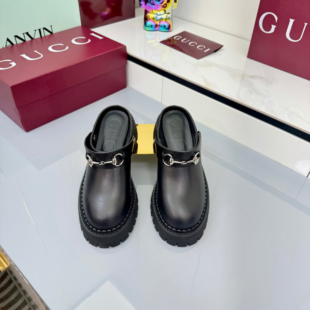 GG PLATFORM MULES 25S IN BLACK CALFSKIN - 35