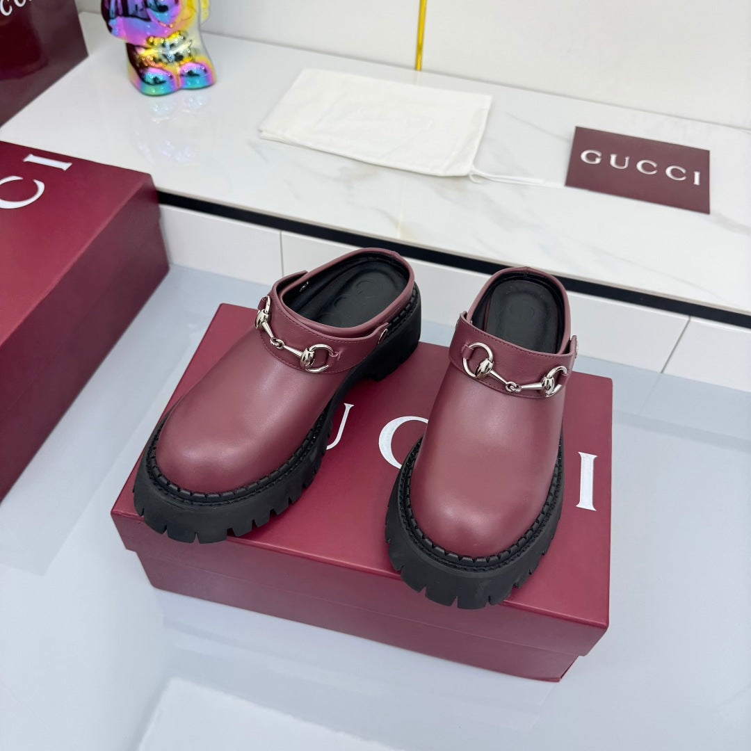 GG PLATFORM MULES 25S IN DARK RED CALFSKIN - 35