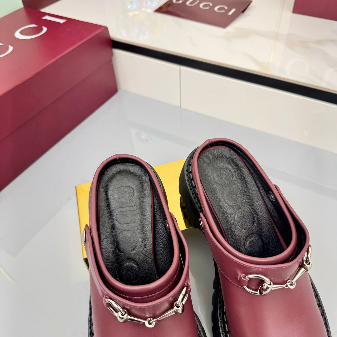 GG PLATFORM MULES 25S IN DARK RED CALFSKIN - 35