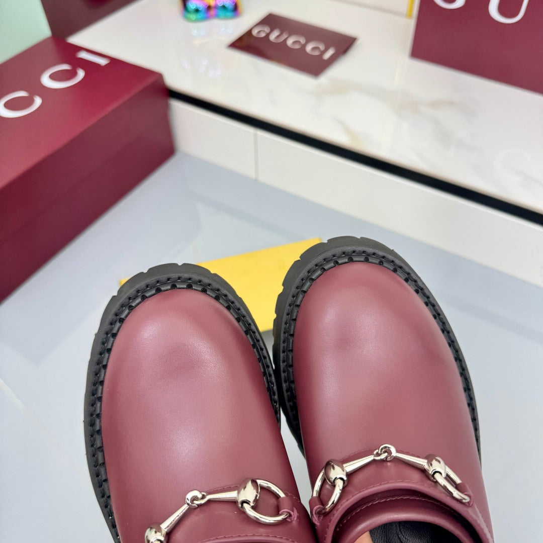 GG PLATFORM MULES 25S IN DARK RED CALFSKIN - 35