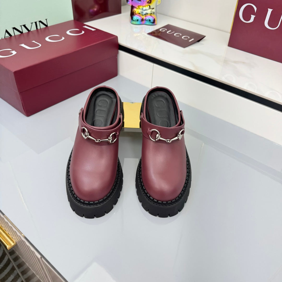 GG PLATFORM MULES 25S IN DARK RED CALFSKIN - 35