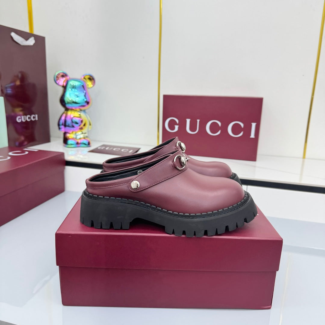 GG PLATFORM MULES 25S IN DARK RED CALFSKIN - 35