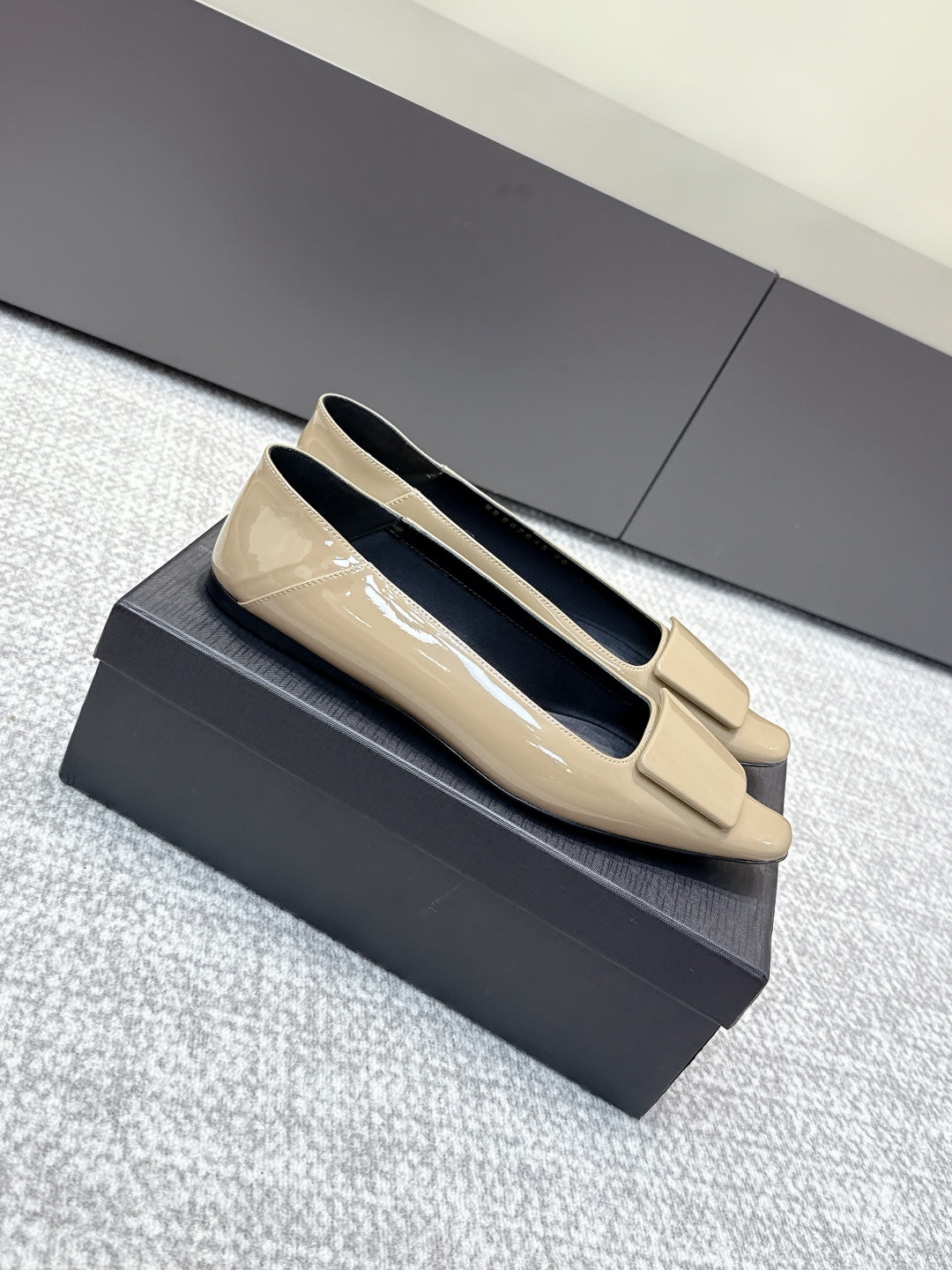 YSL 25S FLAT SHOES IN DARK BEIGE LAMBSKIN - 35