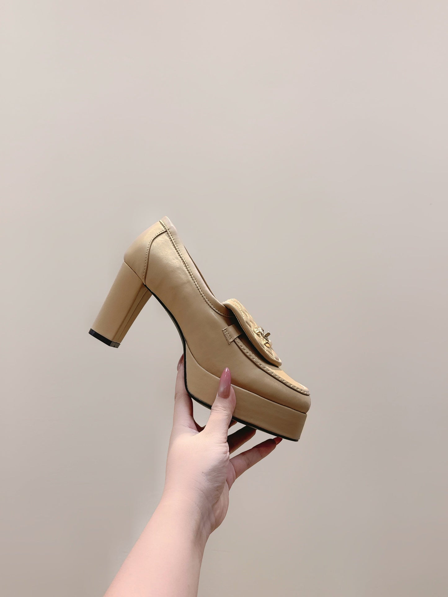 CHANEL 25S HIGH-HEELED MOCCASINS 80MM IN LIGHT TAN CALFSKIN GOLD HARDWARE - 35