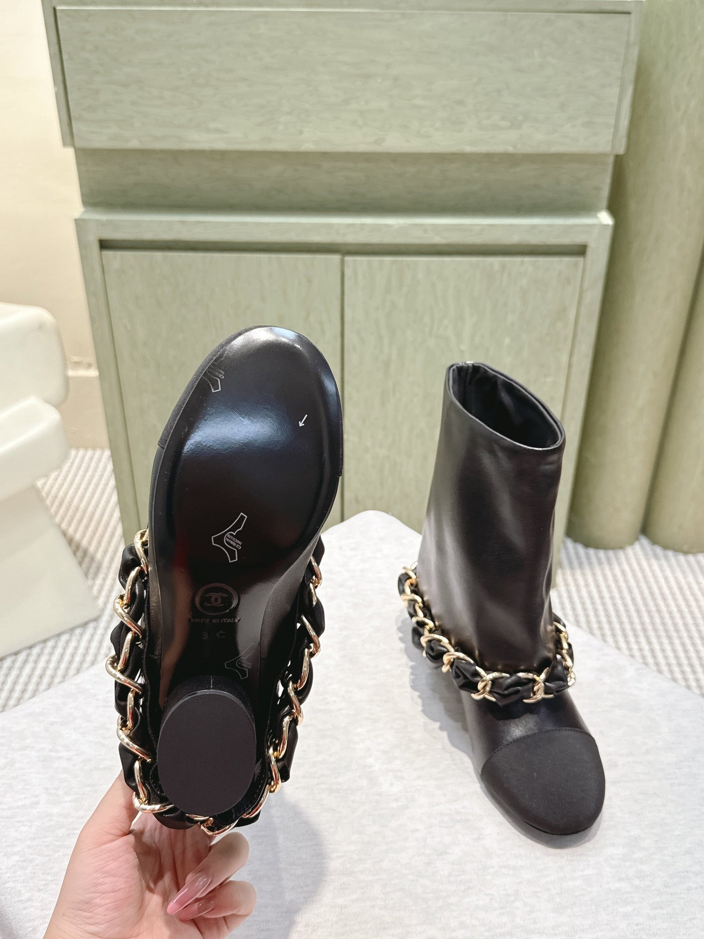 CHANEL 25S CALF-LENGTH BOOTS 45MM IN BLACK CALFSKIN GOLD HARDWARE - 35