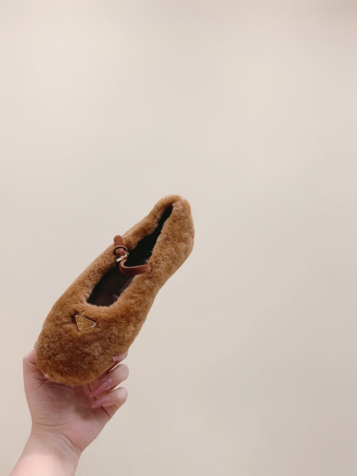PRADA 25S MARY JANE BALLET FLATS IN BROWN FUR - 35