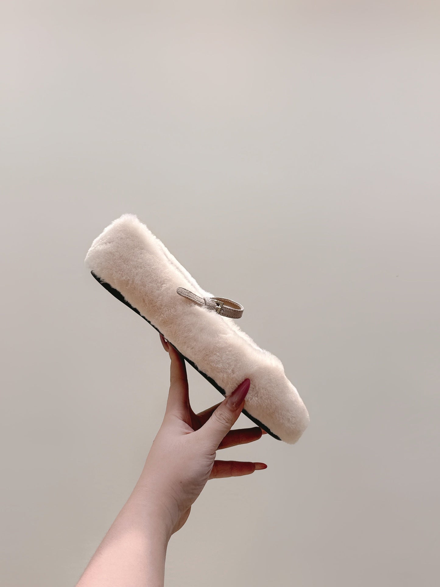 PRADA 25S MARY JANE BALLET FLATS IN LIGHT BEIGE FUR - 35