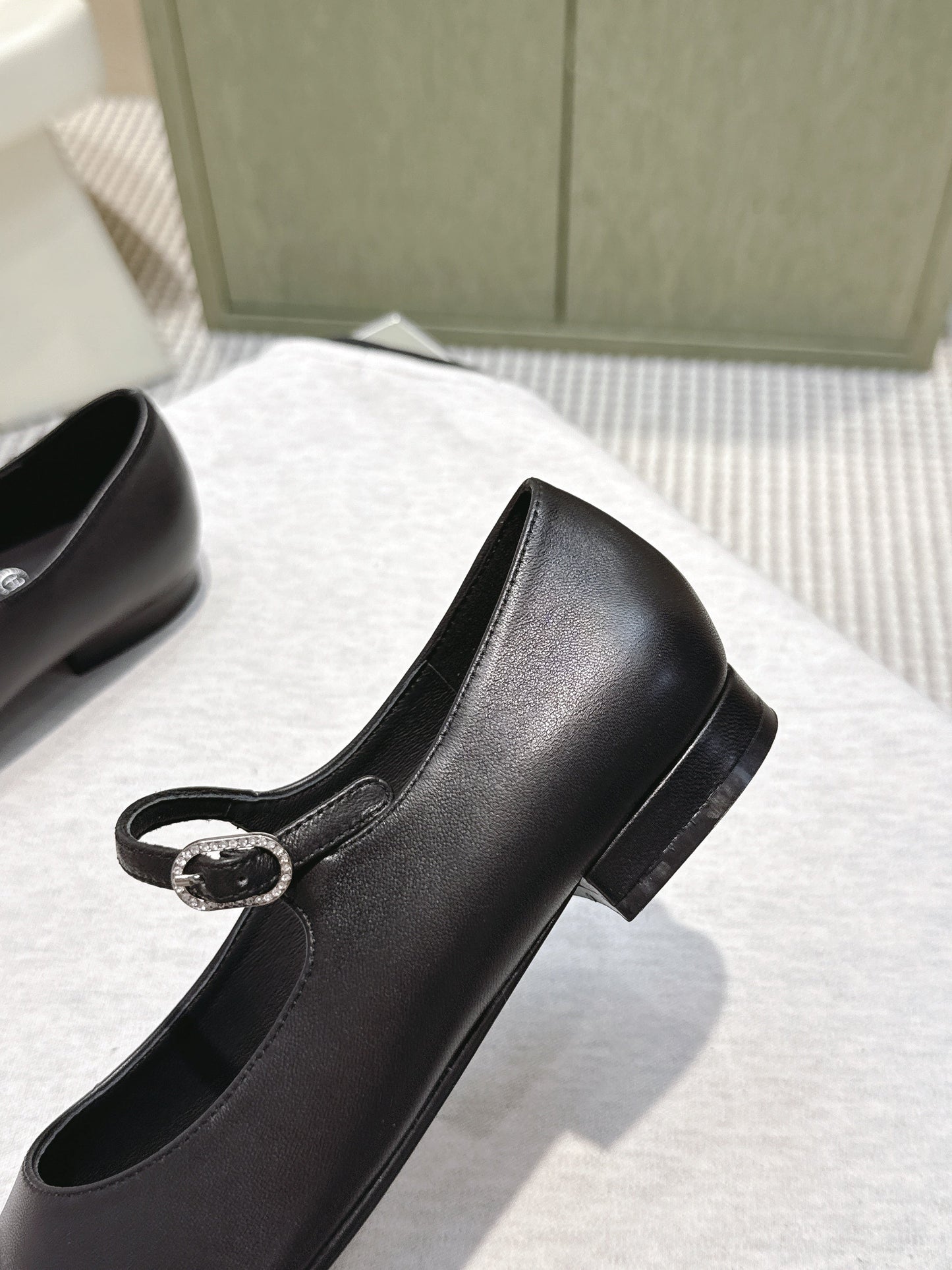 CHANEL 25S MARY JANE FLATS IN BLACK CALFSKIN SILVER HARDWARE - 35