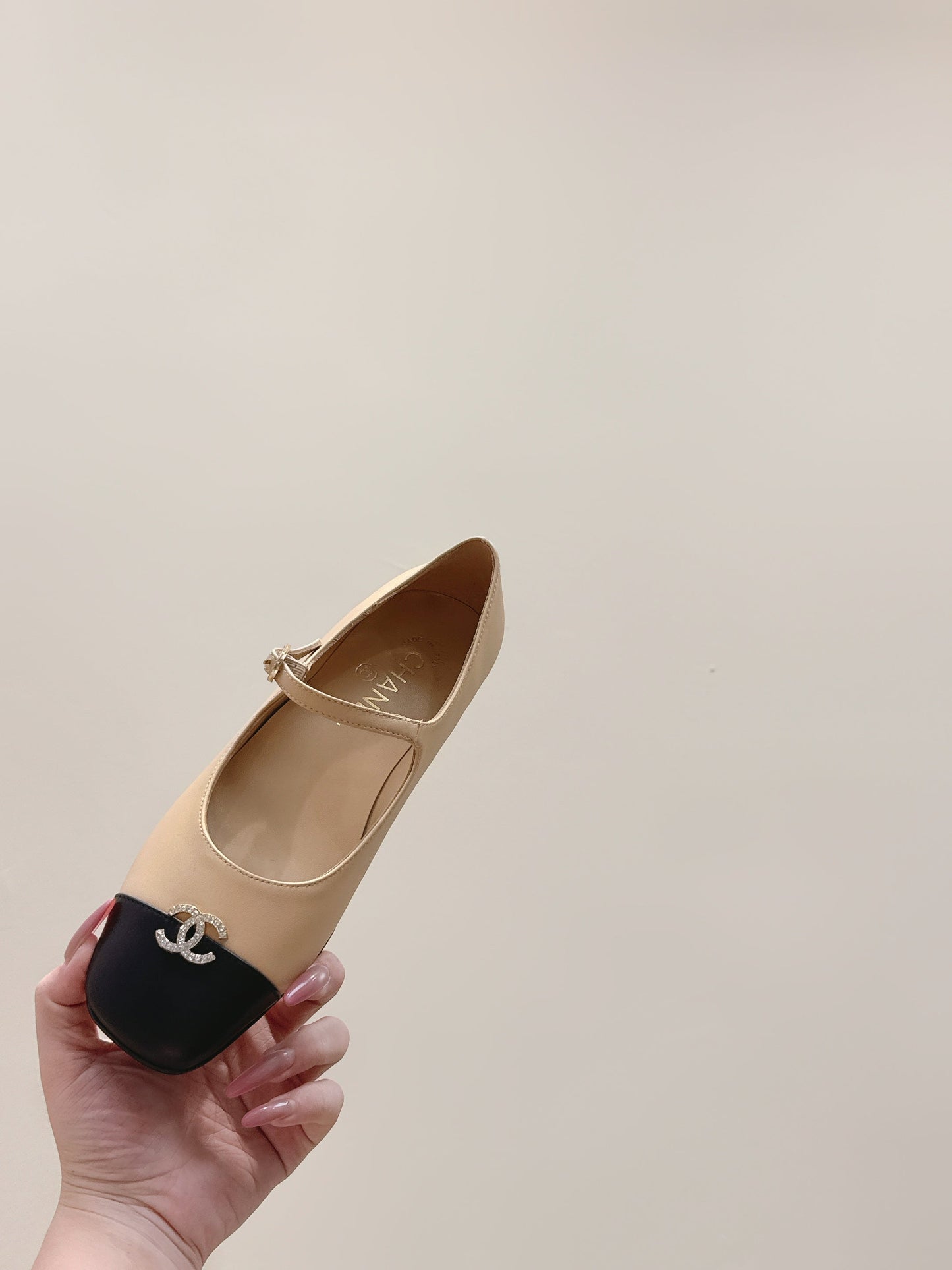 CHANEL 25S MARY JANE FLATS IN BEIGE LAMBSKIN WITH BLACK CAP TOE SILVER HARDWARE - 35