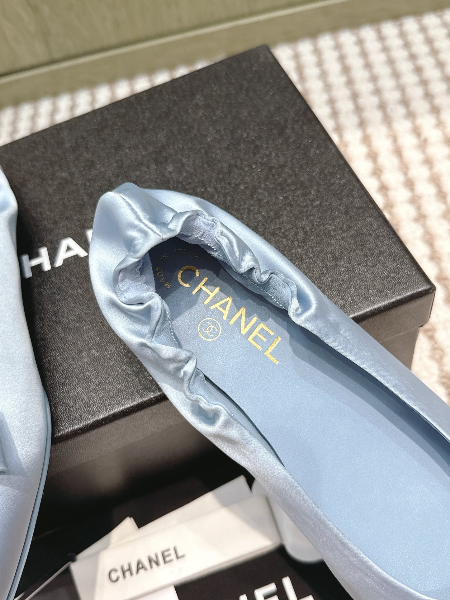 CHANEL 25S MARY JANE BALLET FLATS IN BLUE SILK SATIN - 35