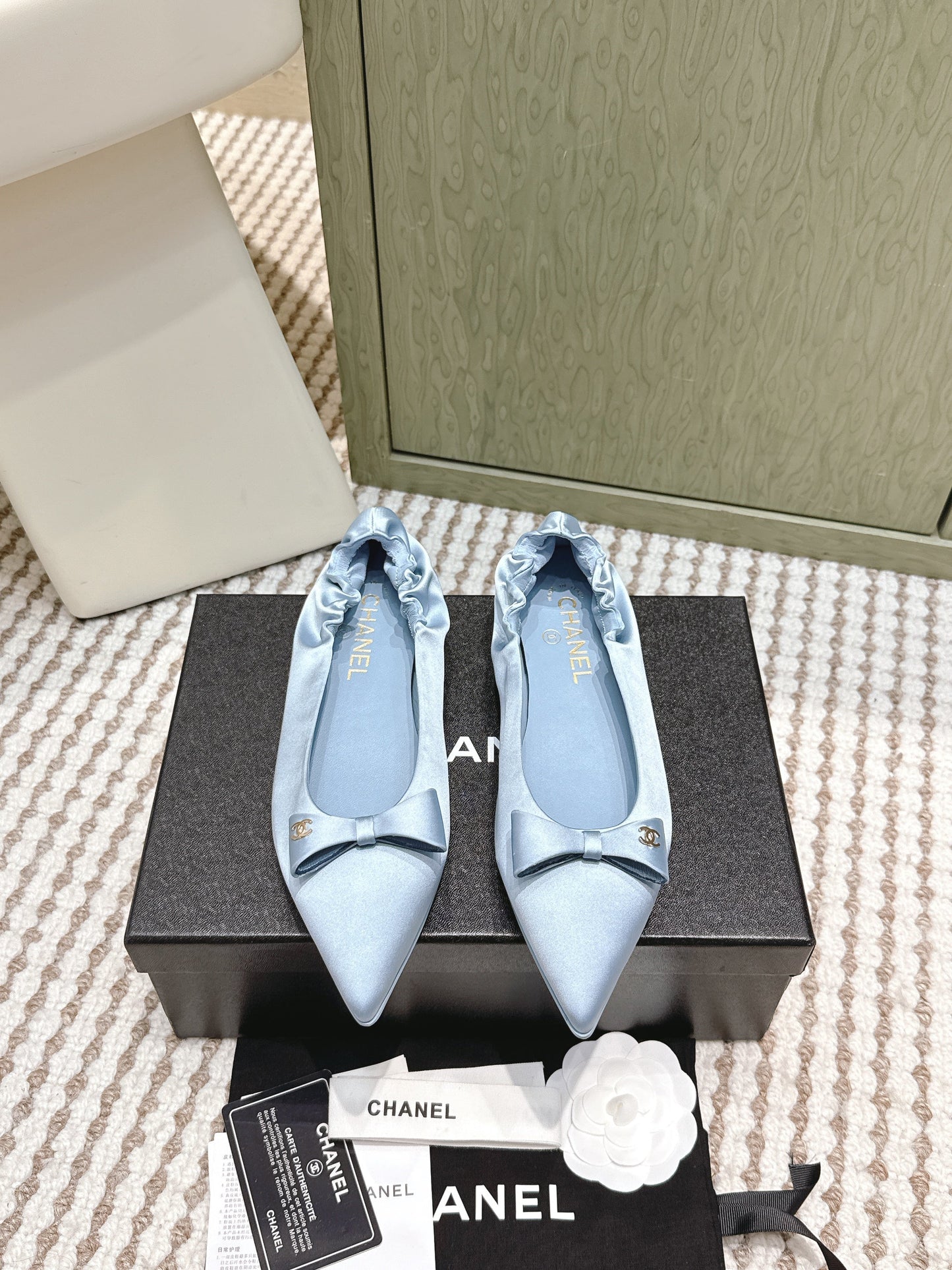 CHANEL 25S MARY JANE BALLET FLATS IN BLUE SILK SATIN - 35