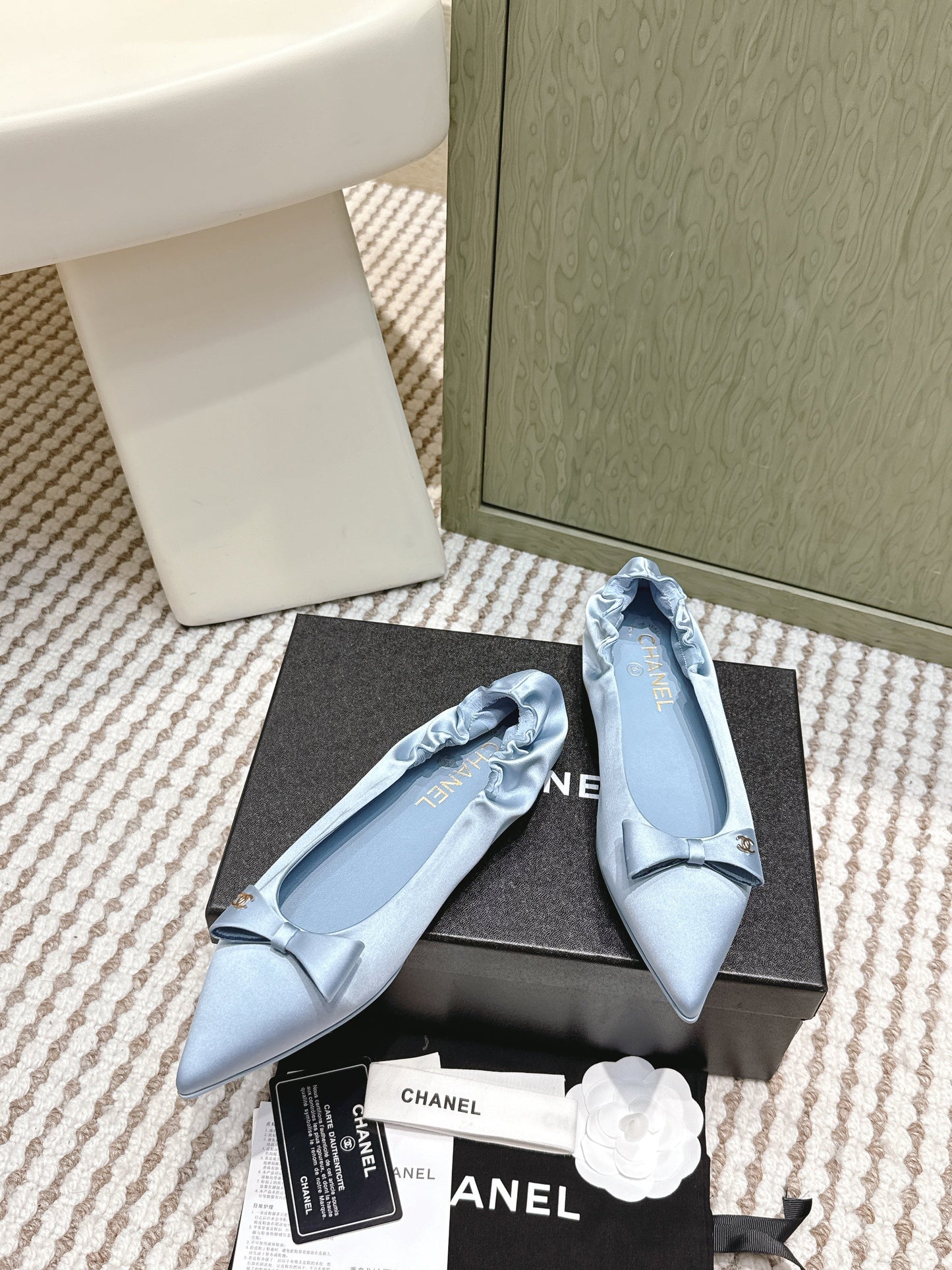CHANEL 25S MARY JANE BALLET FLATS IN BLUE SILK SATIN - 35