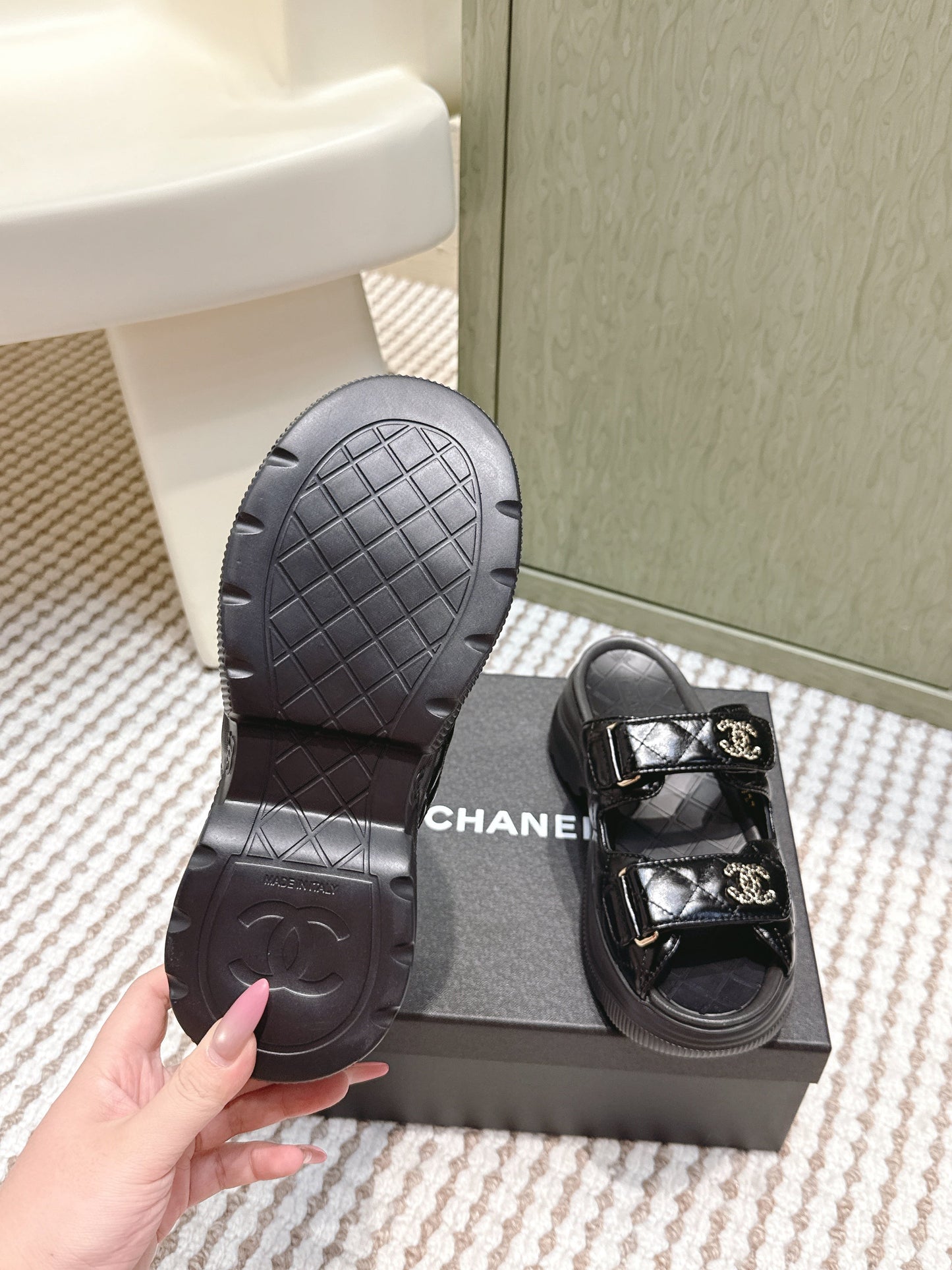 CHANEL 25S STRAP SANDALS IN BLACK PATENT CALFSKIN SILVER HARDWARE - 35