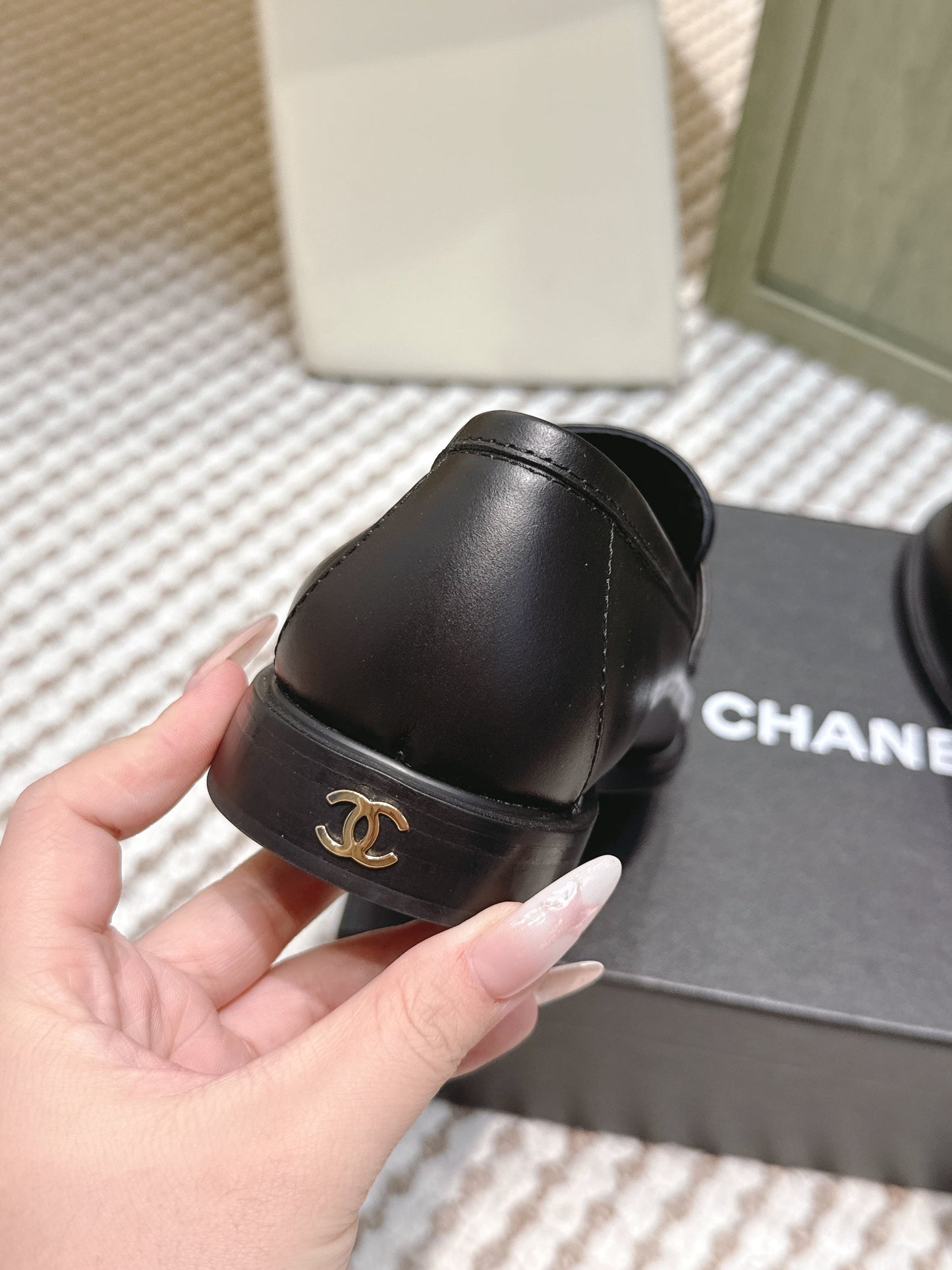 CHANEL 25S GODDESS FLAT LOAFERS IN BLACK CALFSKIN GOLD HARDWARE - 35