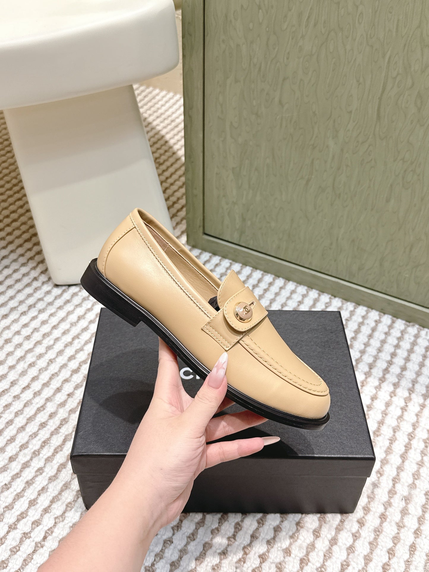 CHANEL 25S GODDESS FLAT LOAFERS IN WARM BEIGE CALFSKIN GOLD HARDWARE - 35