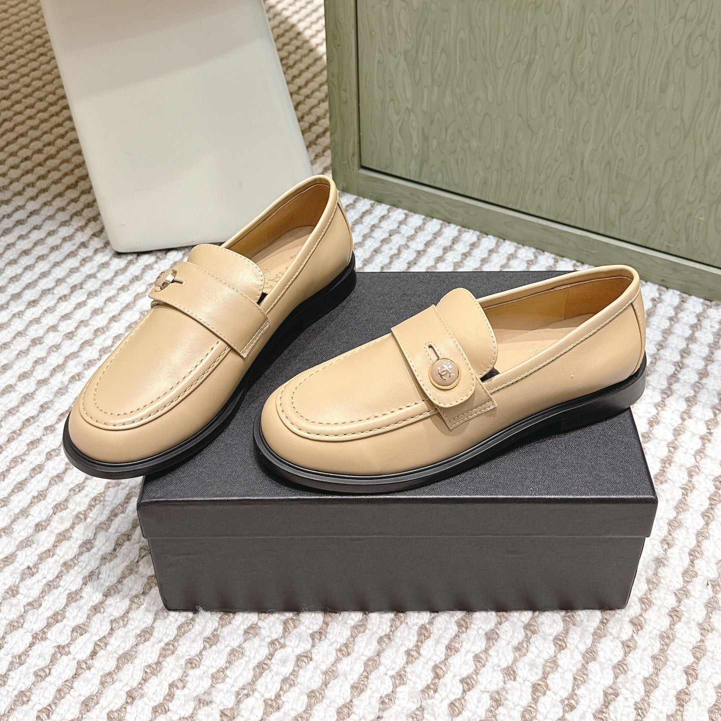 CHANEL 25S GODDESS FLAT LOAFERS IN WARM BEIGE CALFSKIN GOLD HARDWARE - 35