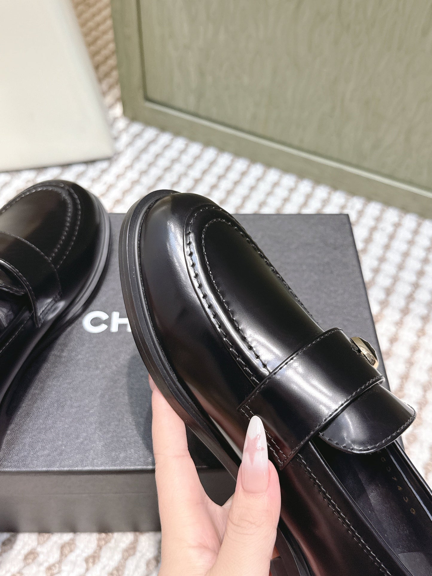 CHANEL 25S GODDESS FLAT LOAFERS IN BLACK GLOSSY CALFSKIN GOLD HARDWARE - 35