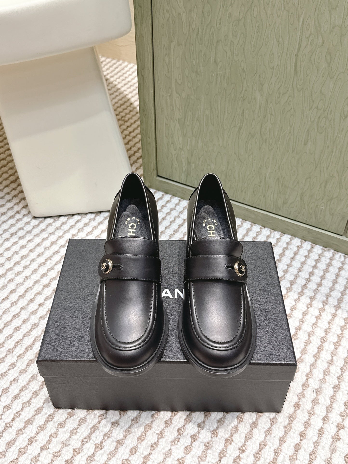 CHANEL 25S GODDESS MOCCASIN LOAFERS 65MM IN BLACK CALFSKIN GOLD HARDWARE - 35