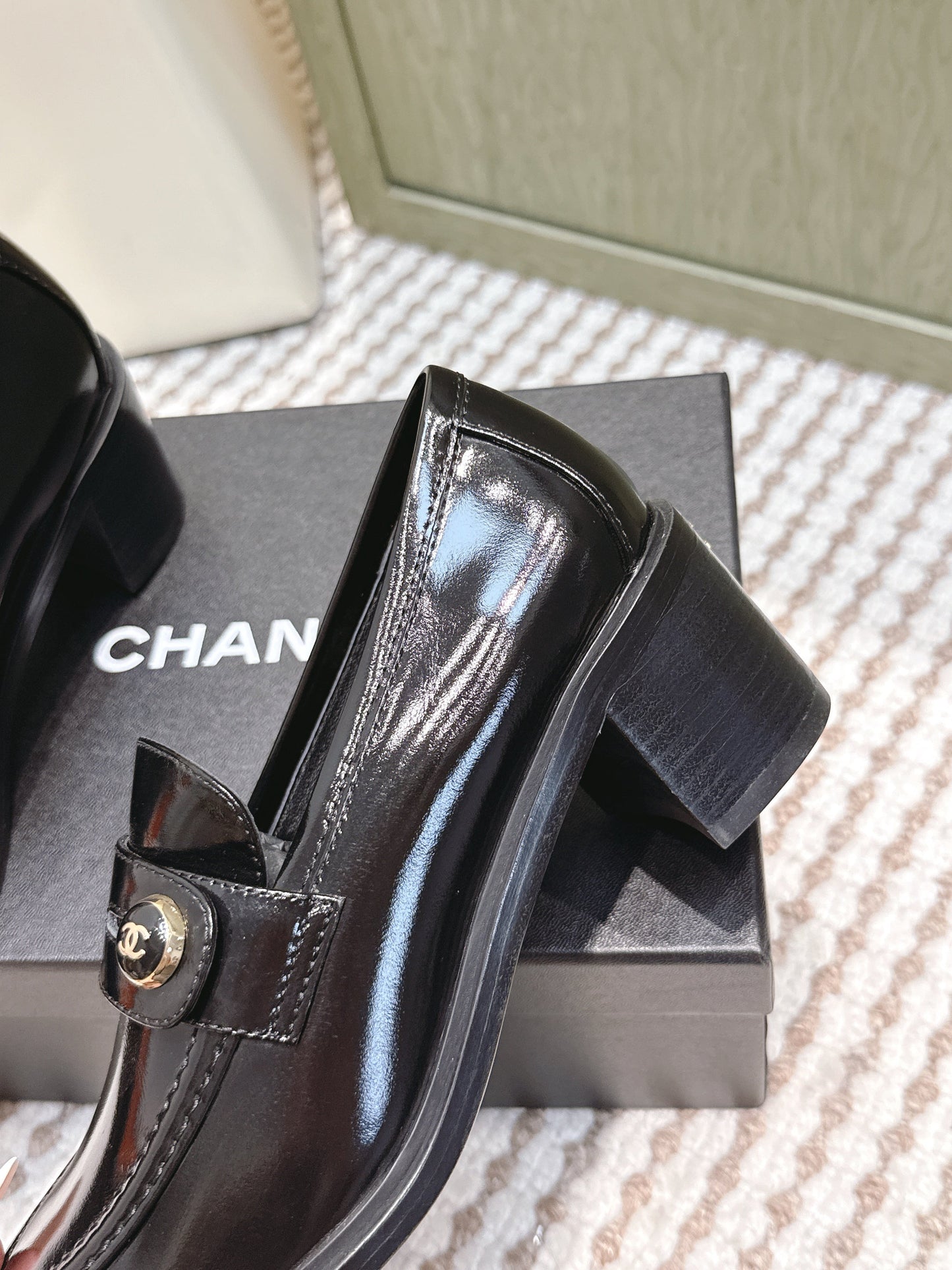 CHANEL 25S GODDESS MOCCASIN LOAFERS 65MM IN BLACK GLOSSY CALFSKIN GOLD HARDWARE - 35