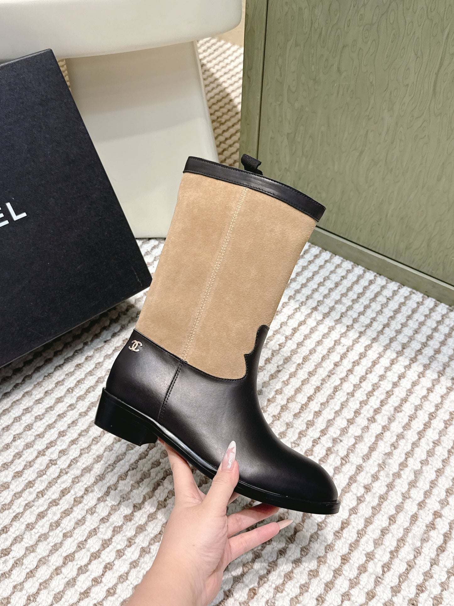 CHANEL 25S MID-CALF BOOTS IN TAN BROWN SUEDE MIX BLACK CALFSKIN - 35